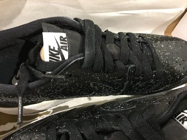 エアジョーダン1  ロー　OGを購入しましたが、ピカピカにラ