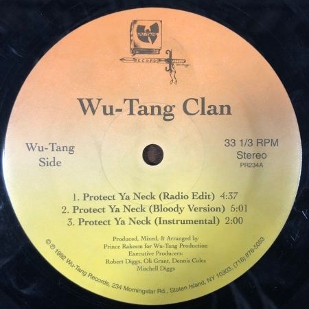 今回のWuTangダンクhighは、このレコードの激レア度がわかる人にこそ履いて