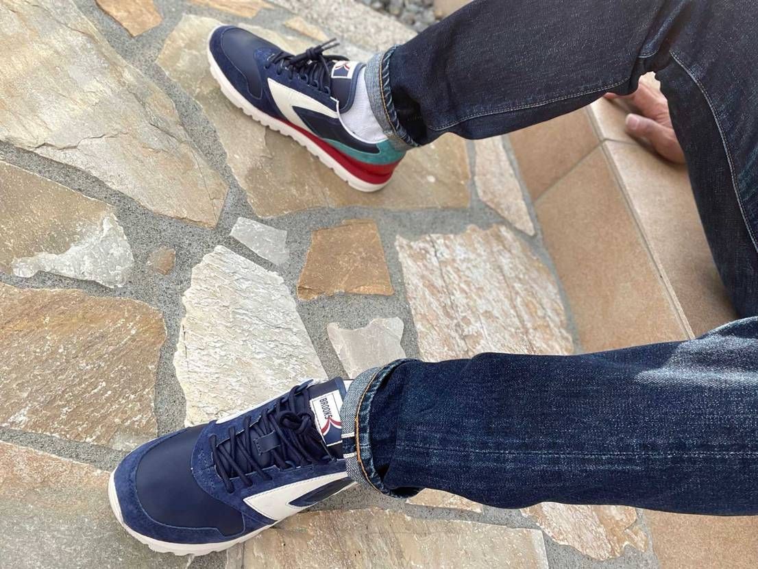 ランシューな季節ですね🌴

コレはBROOKSのCHAR