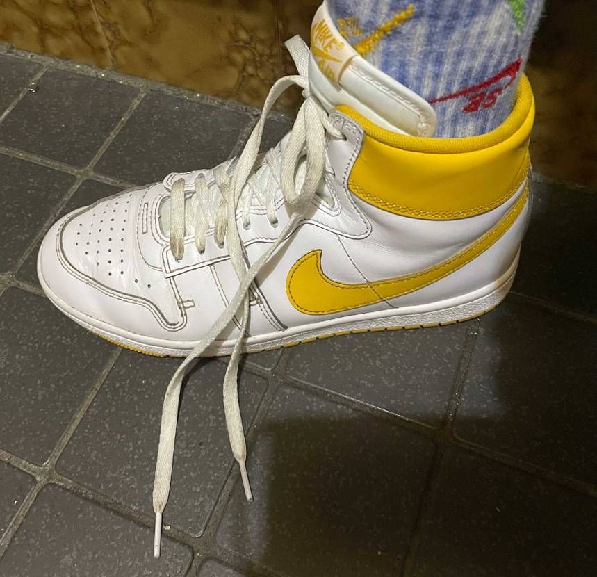 シューレース切ってみた✂️

1枚目
付属のレースってギュン締め勢にはチト