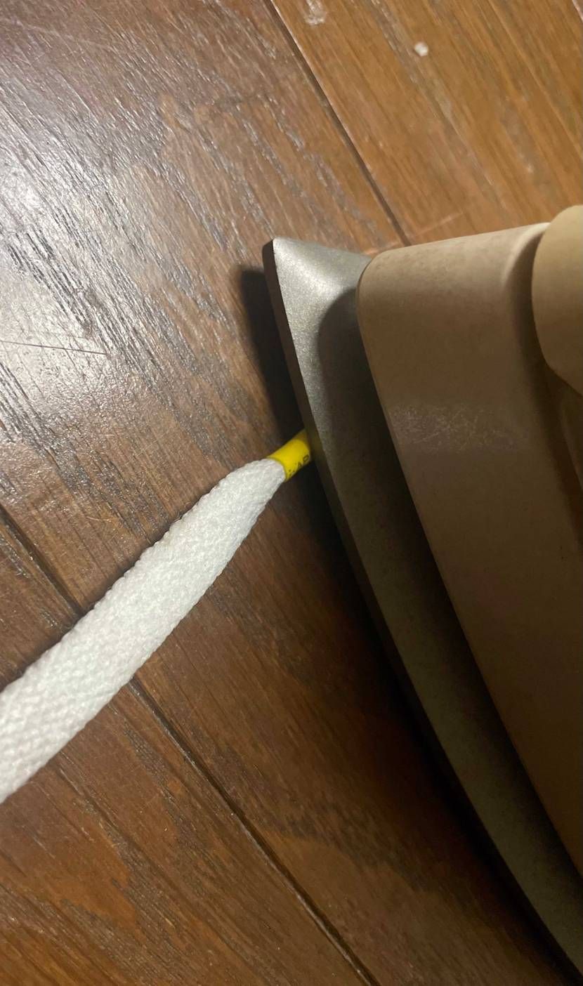 シューレース切ってみた✂️

1枚目
付属のレースって