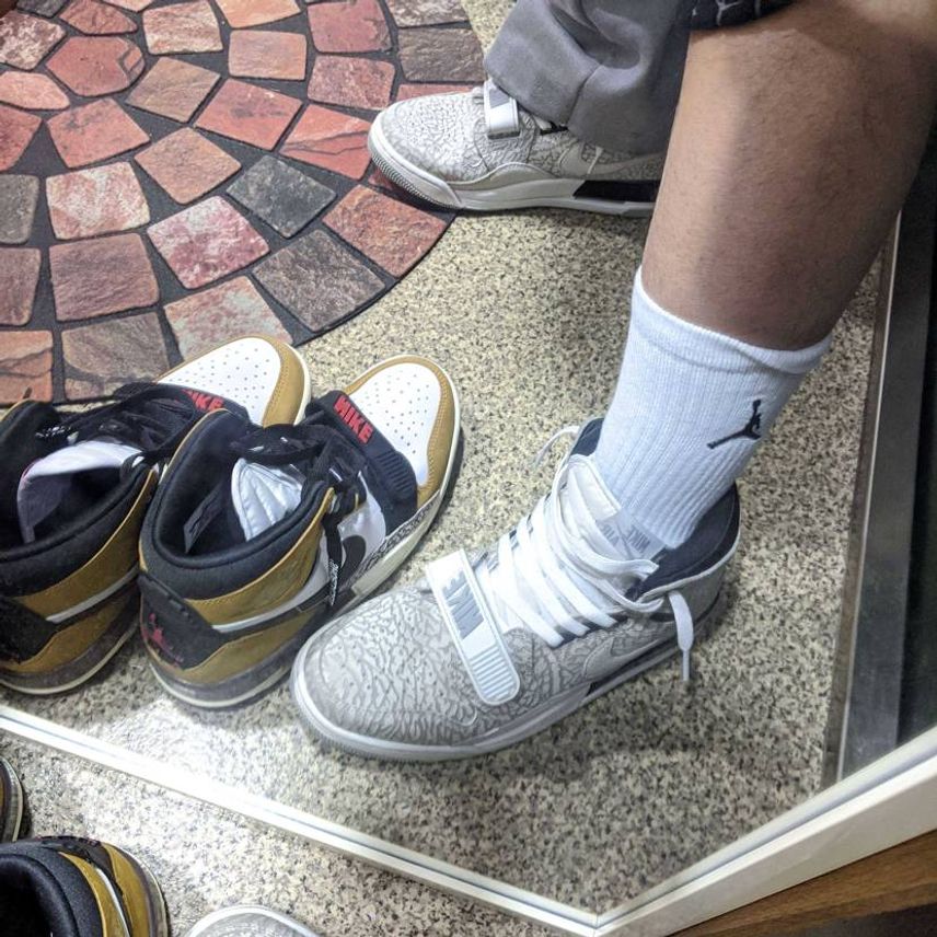 この、「ぼくのかんがえた、さいきょうのスニーカー」感がたまらんのや#jordan