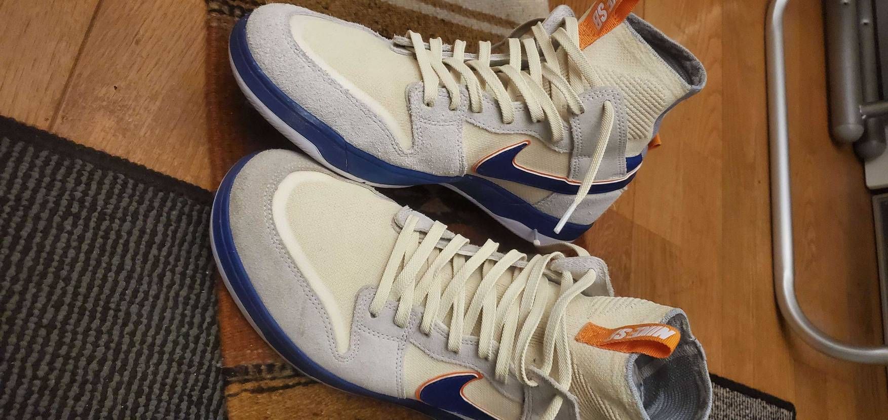 塗装
白からベージュ