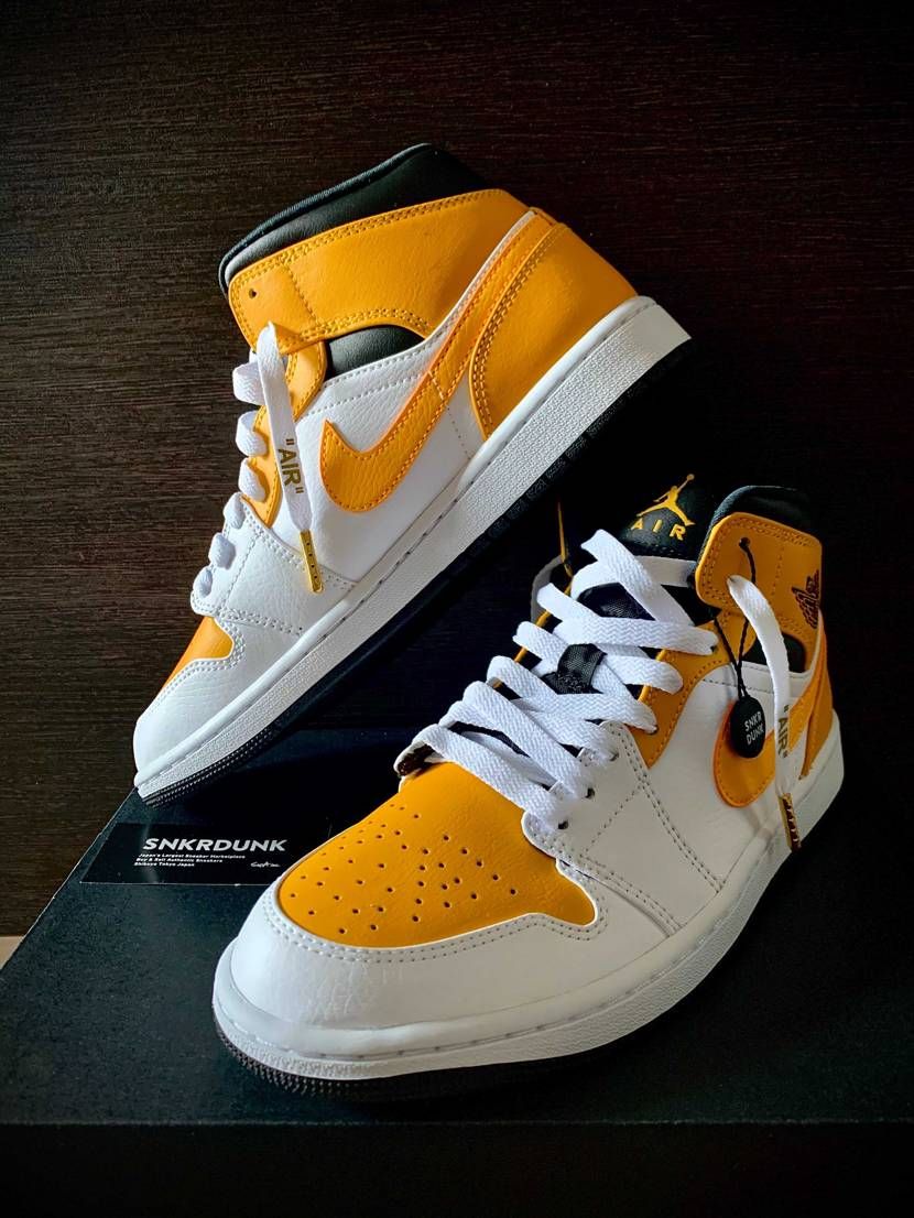 初AJ1❗️かっこいぃ〜👍
シューレースをホワイト"AIR"、アグレットもゴ