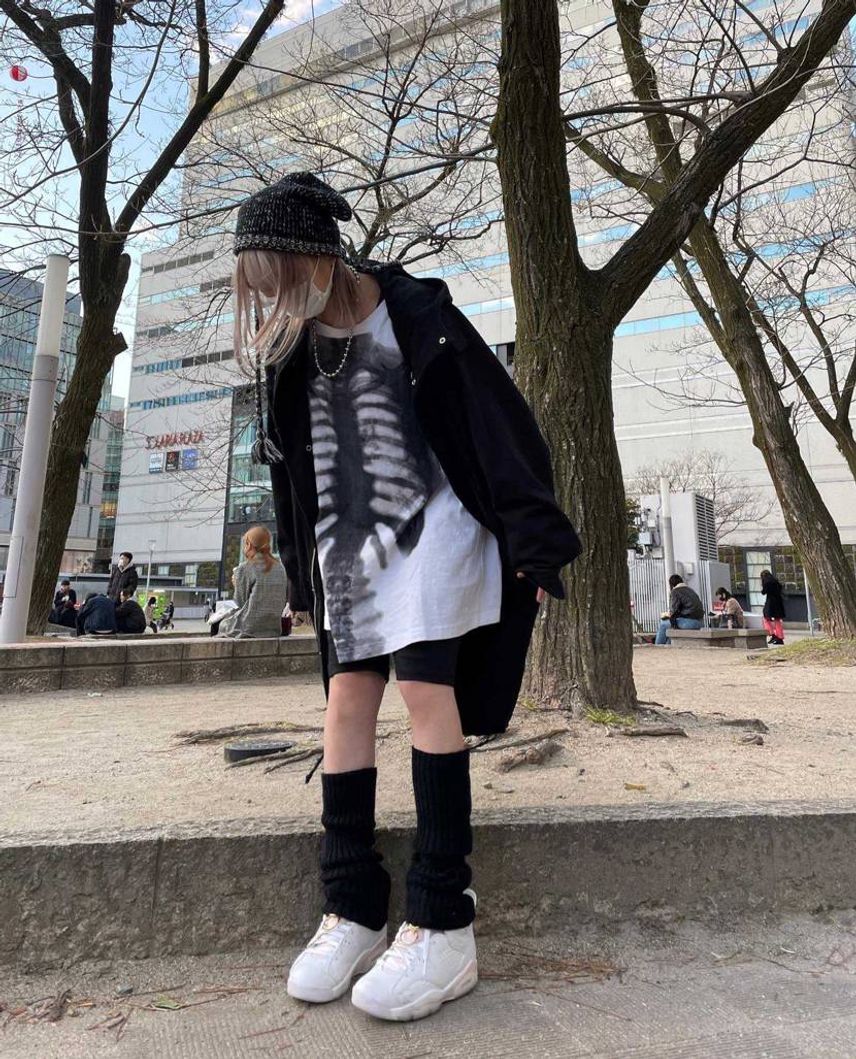 普段はストリートだけどこういう服にaj6合わせるの初めてだったけど全然かわいくて