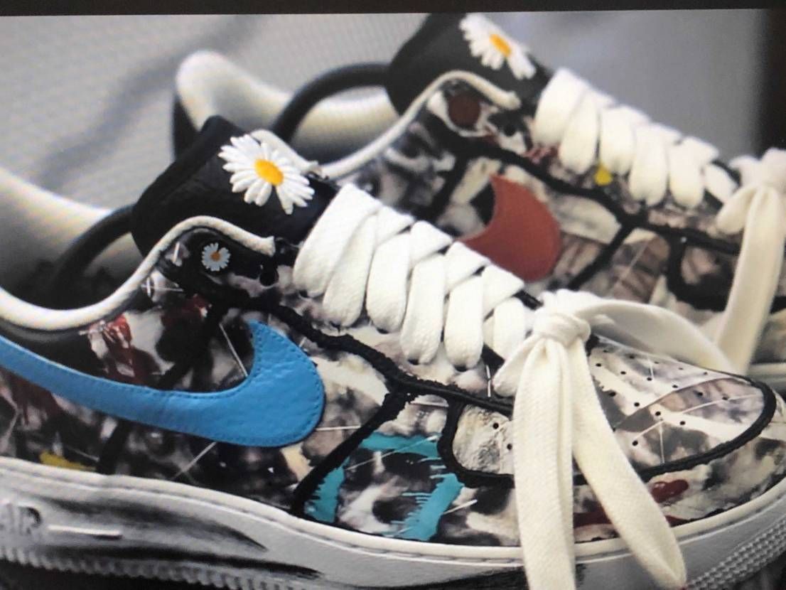 中古で買ったもので、2枚名の写真はcustom 後,興奮する