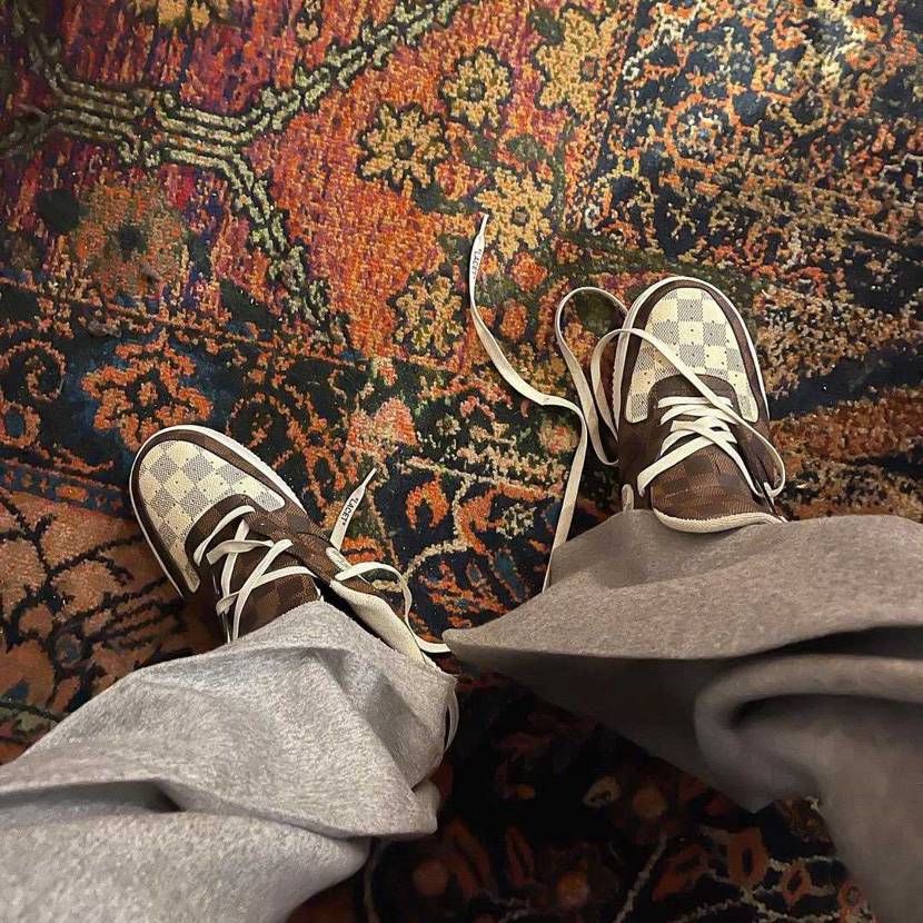 ヴィトンのエアフォースはえぐち。