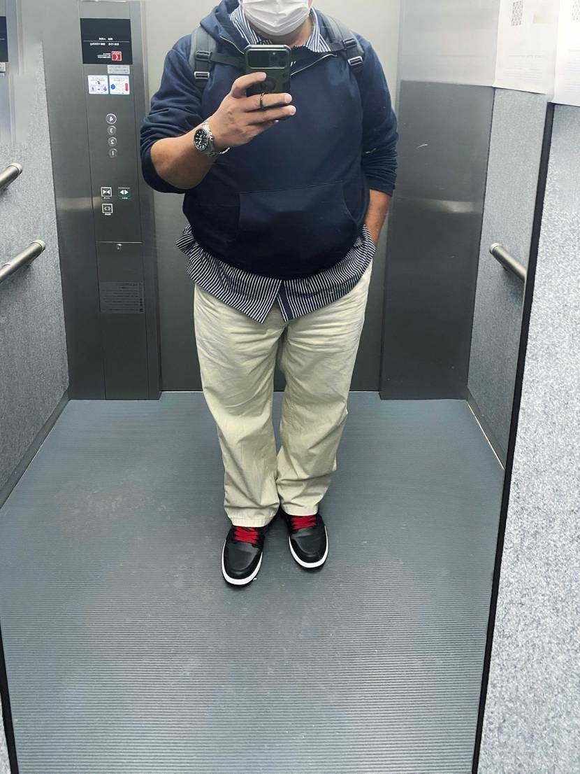 昨日はブラックサテン。
好きなのですこれ。
シャツはこの後INしました👔
