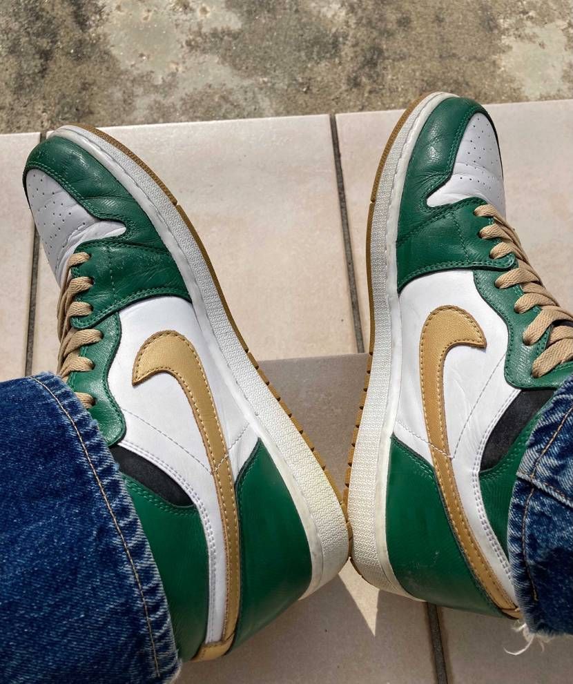 GO! VOTE!選挙行って来ます！
足元はAJ1Hiog