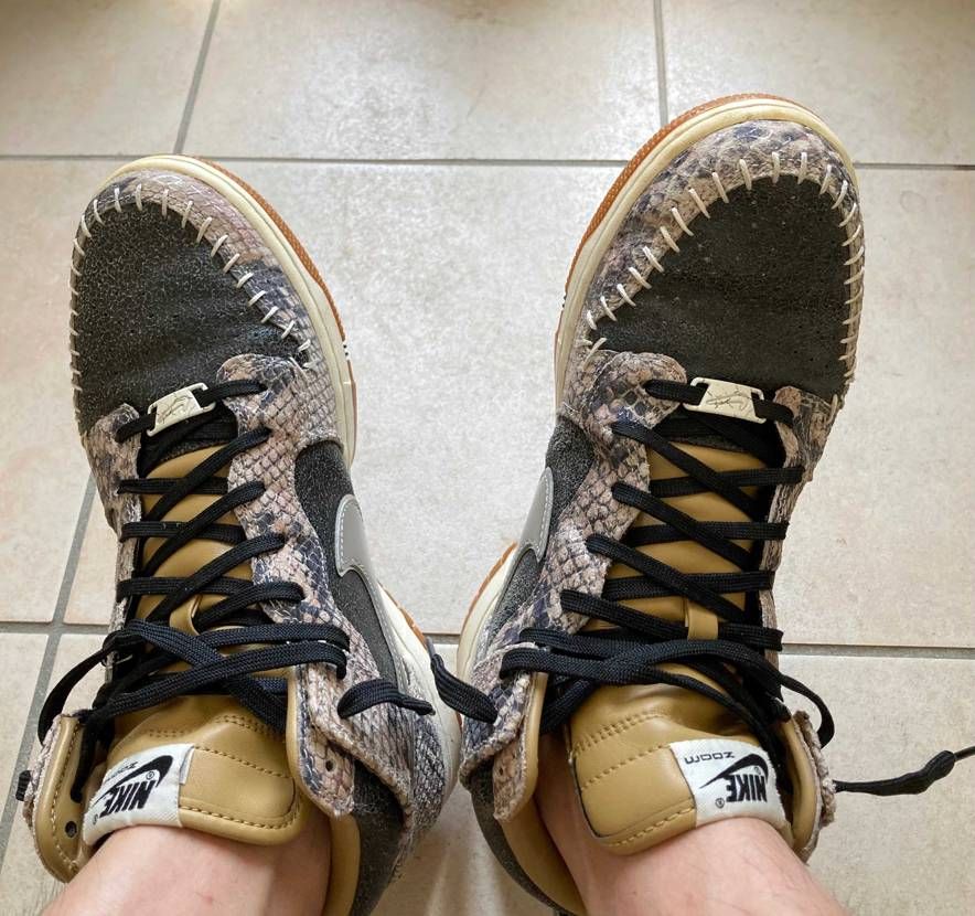 Nike Dunk High CMFT Snakeskin
これ中々見ないよね