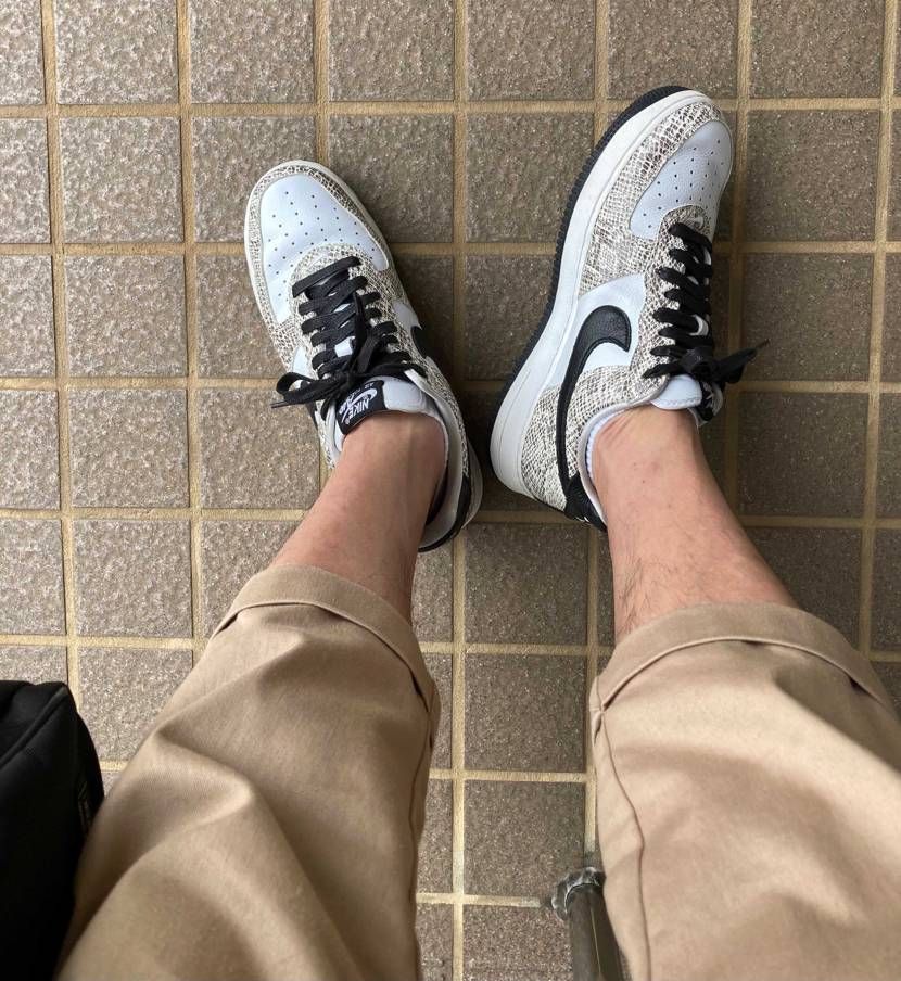 届いて早速卸し履きのココアスネーク🐍白蛇🐍
比蛇🐍とピンク蛇🐍も購入し