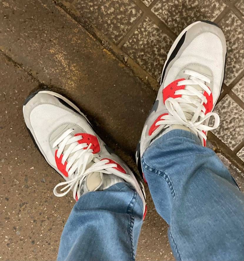 今晩はAIRMAX 90で息抜🍺独りで。