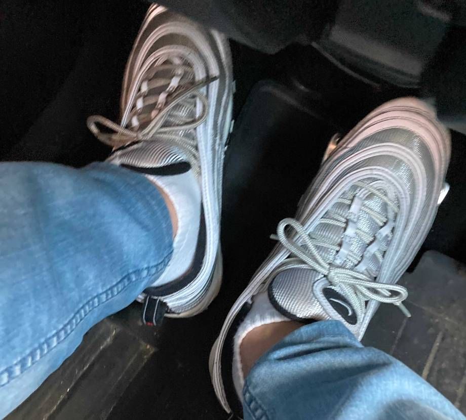 今日は久しぶりに少し遠出。AIRMAX97です。