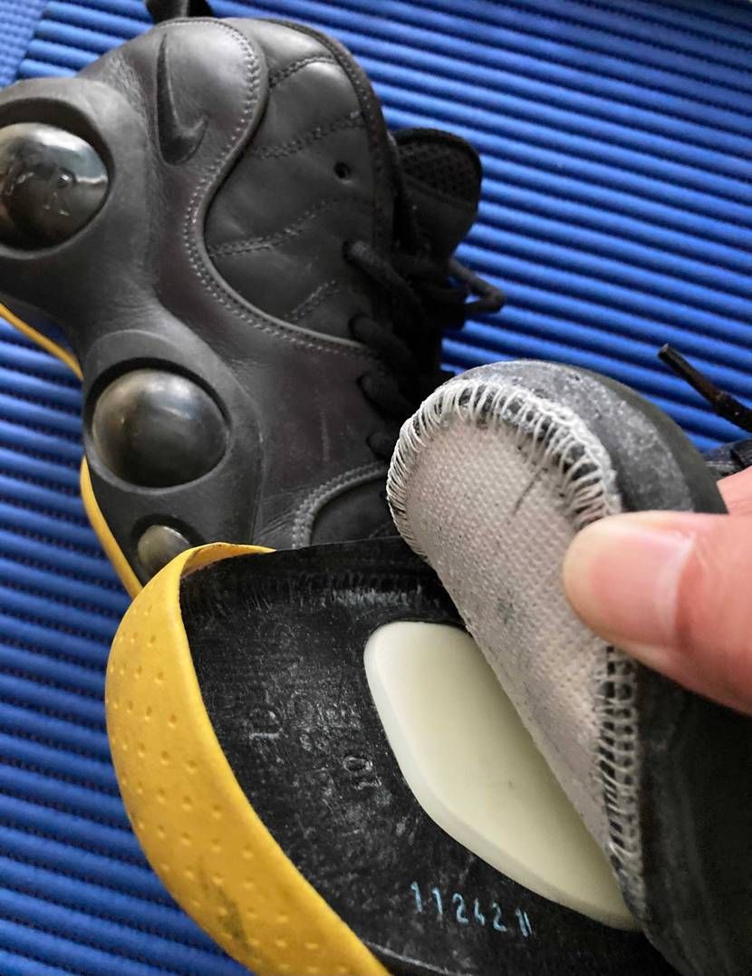 ソール剥がれ。エアは生きてる。コレもリペア👍
NIKE AIR ZOOM F
