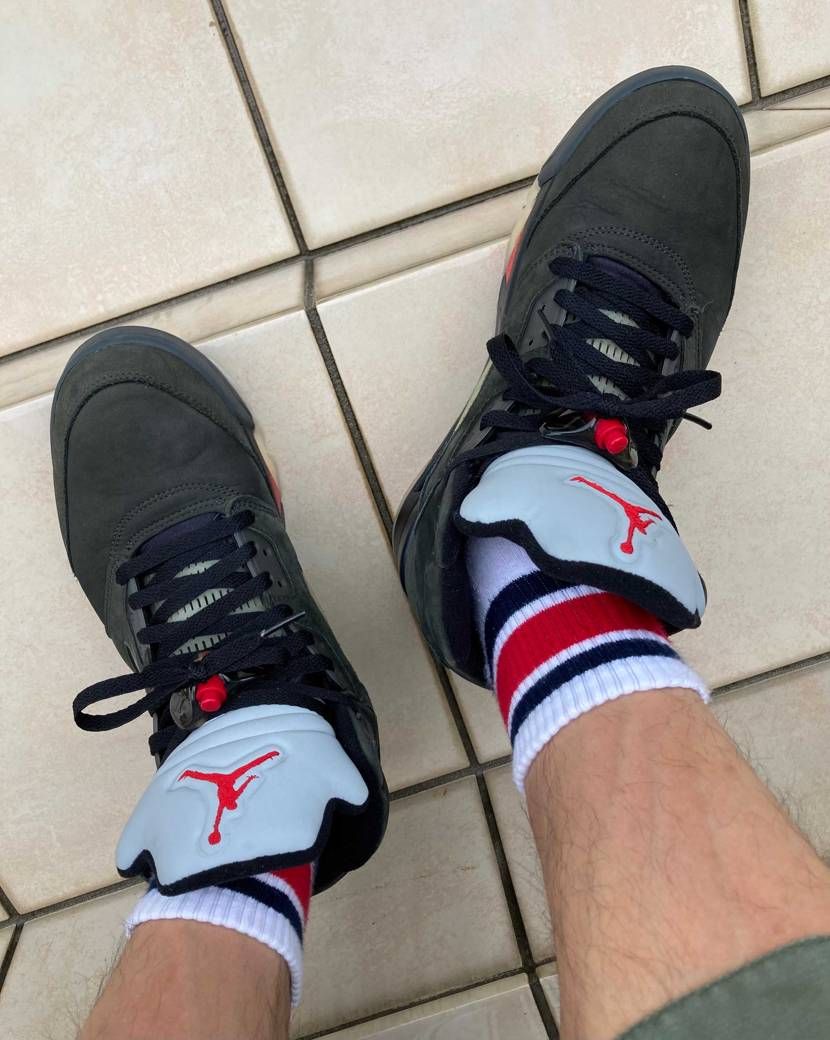 雨の強い日なのでAJ5 GORE-TEX でお取り寄せのアママAJ12試着に。