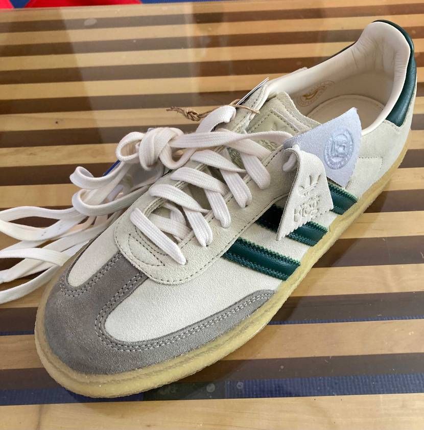 今DHLが届かに来ましたー。丁度良い到着タイミングこれから雪