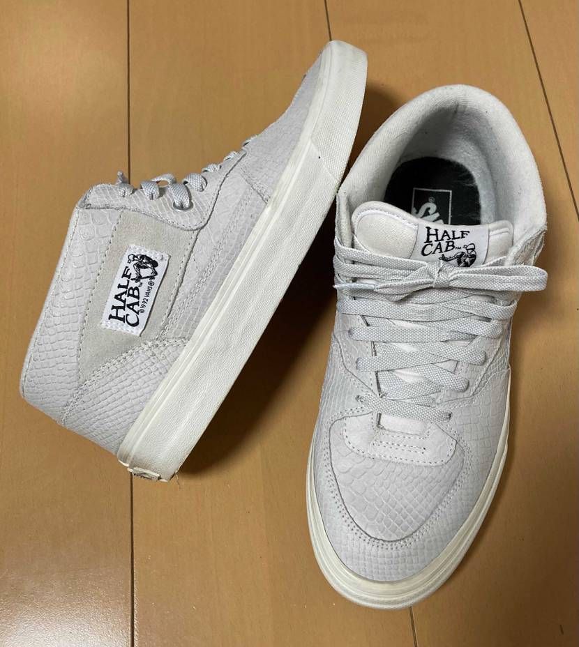 最近1軍戻りしたvans HalfCab何年前のモデルかも忘れた…。まだ現役。