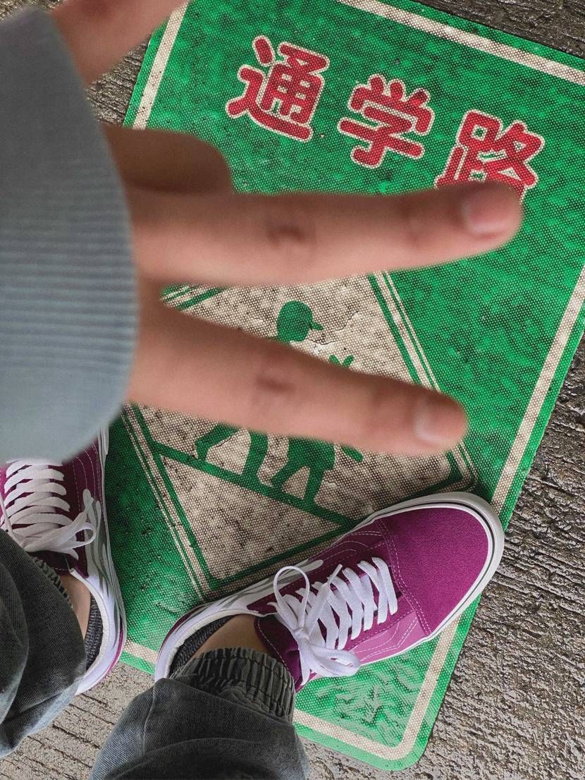 通学路とピース🤞
色も良いけど、ファイヤー柄？も良き😆