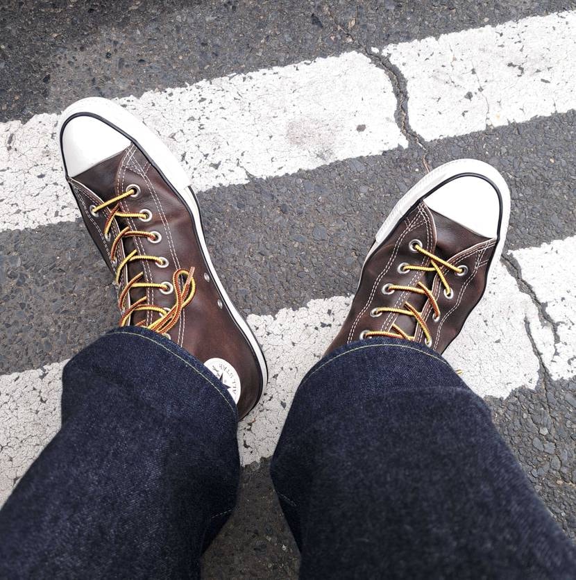 今日は茶レザーのオールスター🎵
紐変えたら良い感じになったのでお気に入り😂
