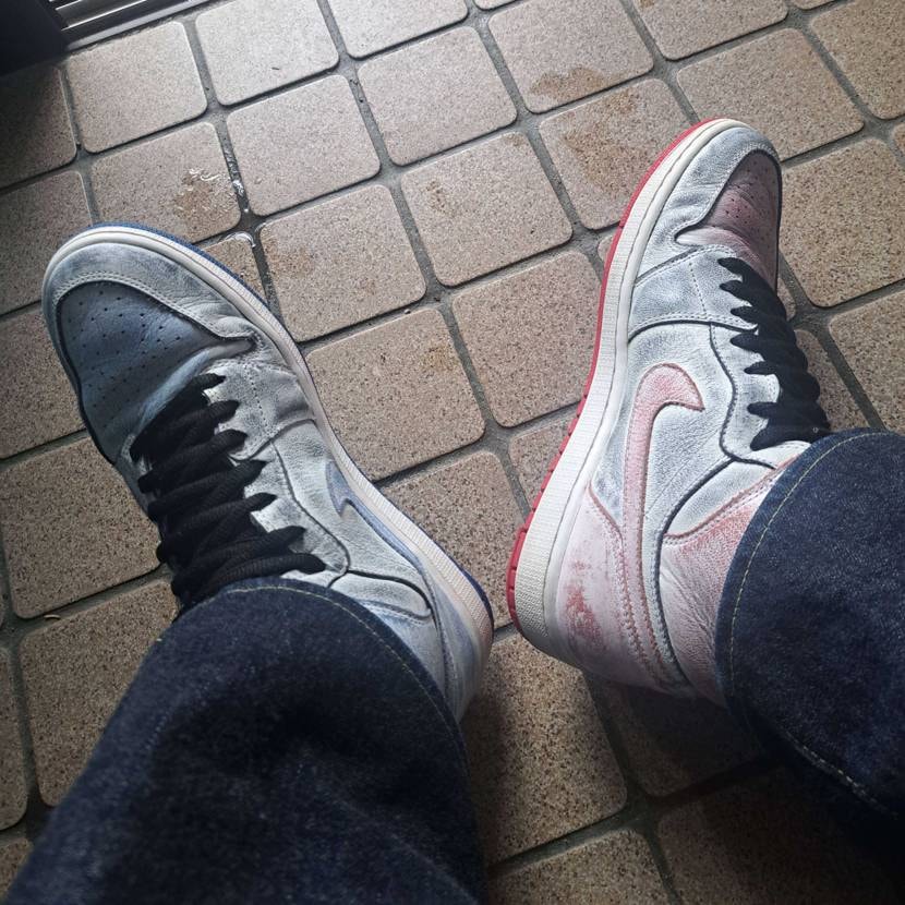 新年2日目皆さんいかがおすごしですか？
自分の地域は昨晩から雪で車もこんな感じ