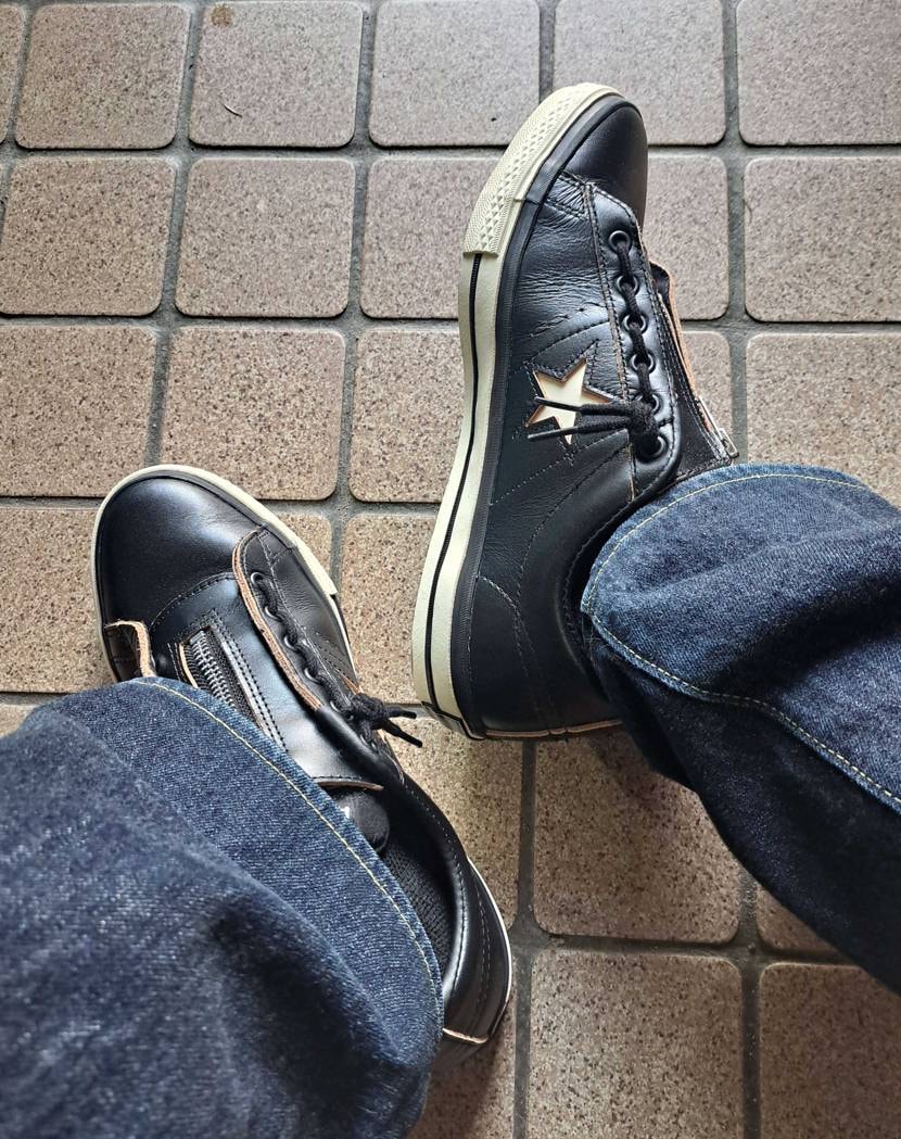 テンション上がり早速履く😄
ジッパー閉めるとキュッと締まっていい感じ
デニム