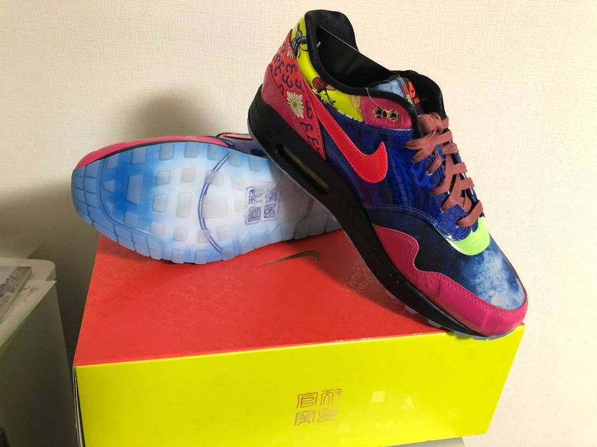 AirMax自体初めての購入。思ったより硬めで、そのせいかAF1と同じ感覚の27