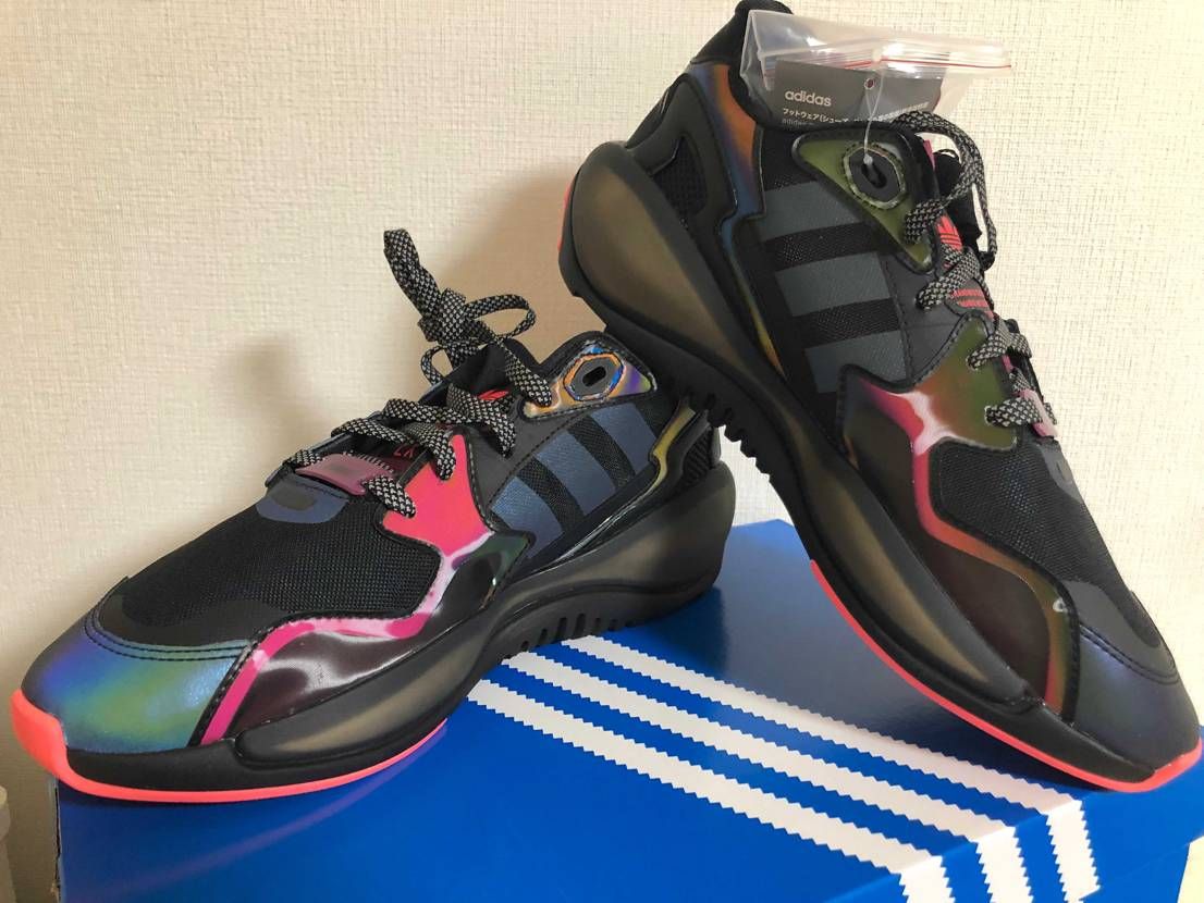 アディダス×アトモス　ZX アルキン　26.5

実物だとかなりカッコいい👀