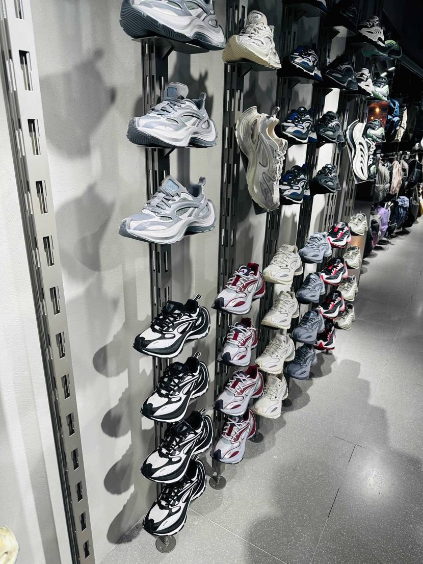 出張3日目
やっと見つけた欲しかったXLG Runner(