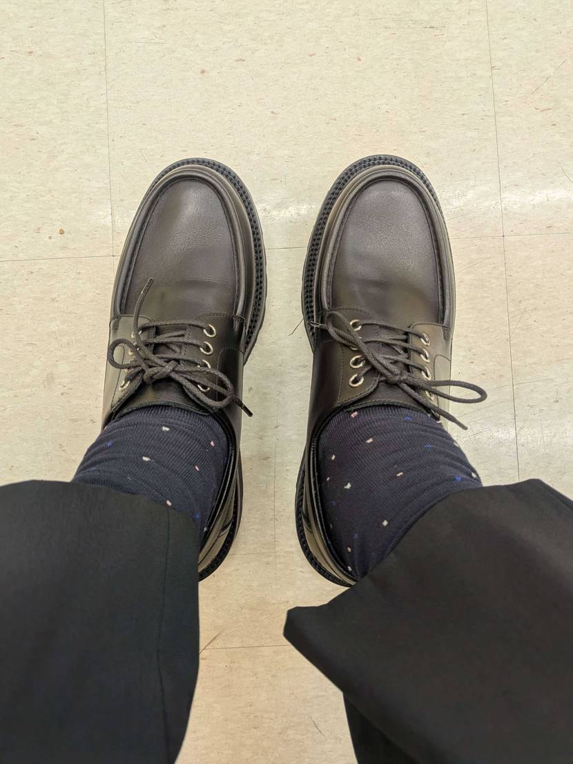 今日は先日購入した革靴を卸しました✨️
今日のエアマッ