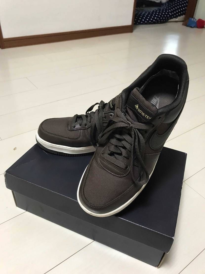 雨の日でも履きたい！
そんな時にはGORE-TEX仕様で
バッチリ決めよう（