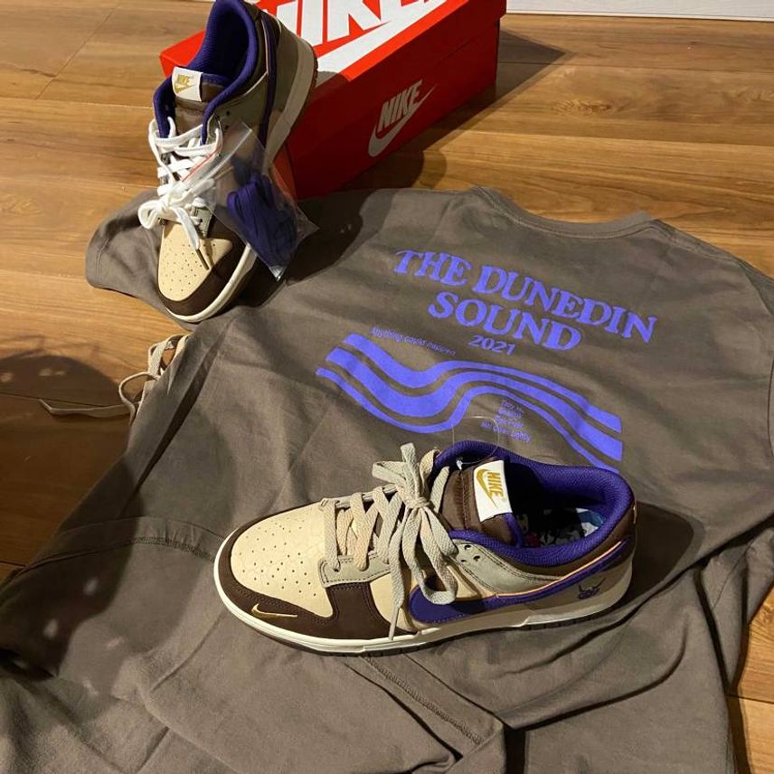 ちょうど手持ちのKICKSROCKのVINTAGEシューレースとベージュカーキの