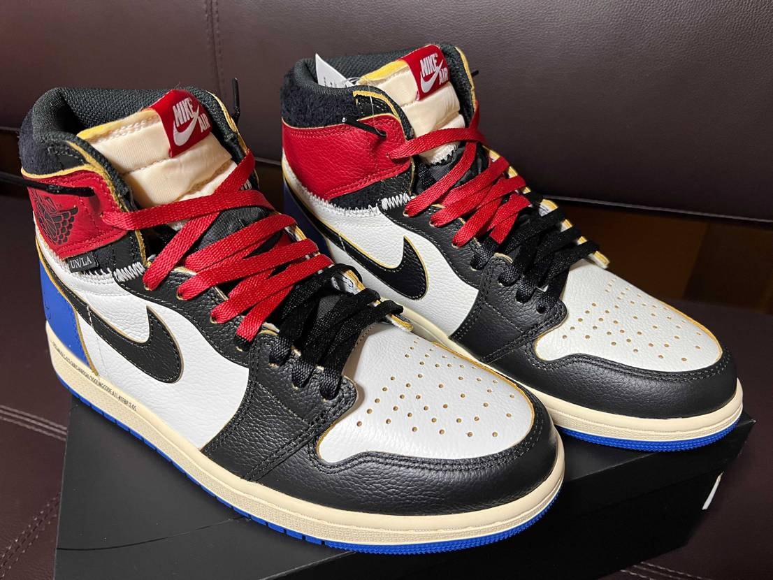 シューレース Red & Blackにしてみた😊
いいんじゃない👍