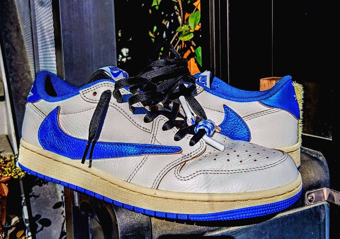 2026年1月1日のスニは2足(^-^)v
午前にLow履いてたら意外に寒くて