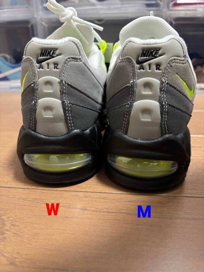 メンズ、ウィメンズ共に届いたので、比較画像投稿させていただき