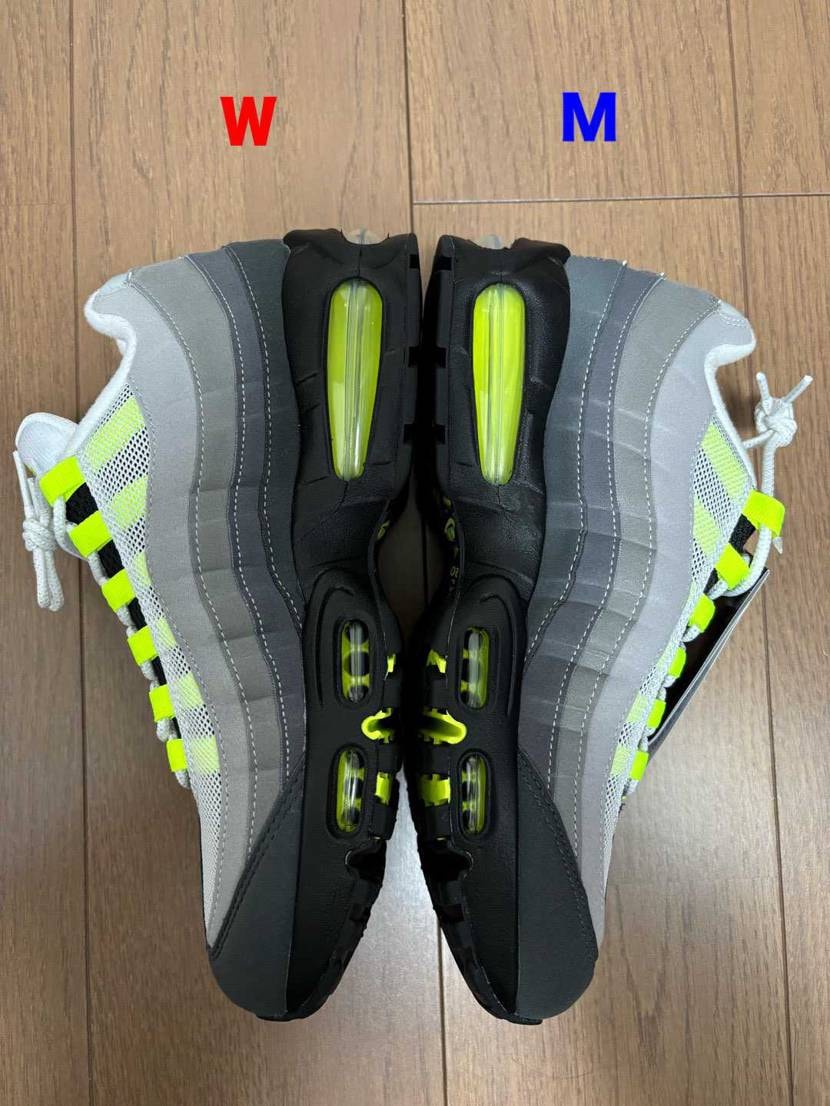 メンズ、ウィメンズ共に届いたので、比較画像投稿させていただき