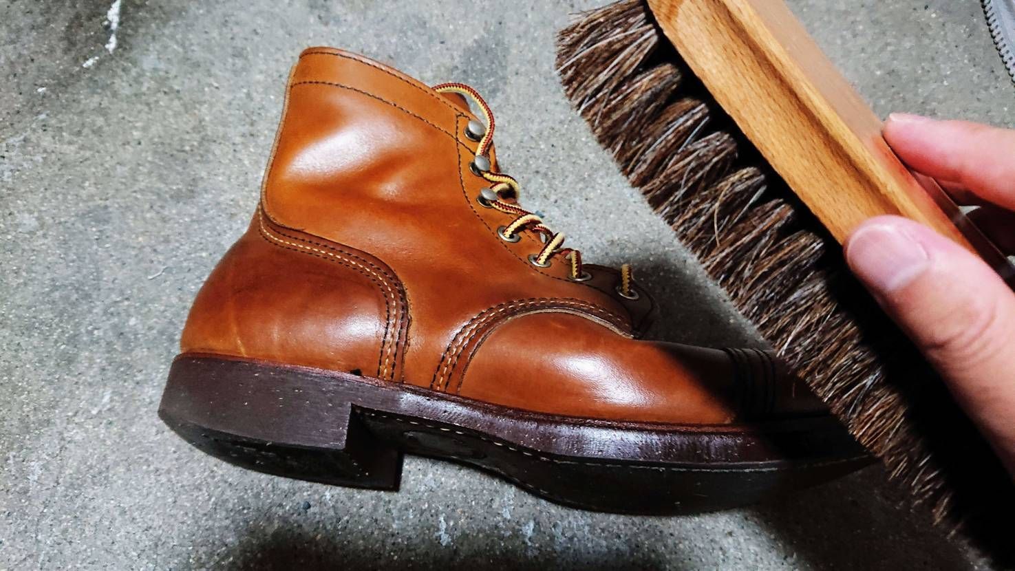 リコリコを見て寝れなくなり深夜のブーツ磨き突入のワイ…
９月からまたレッドウイ