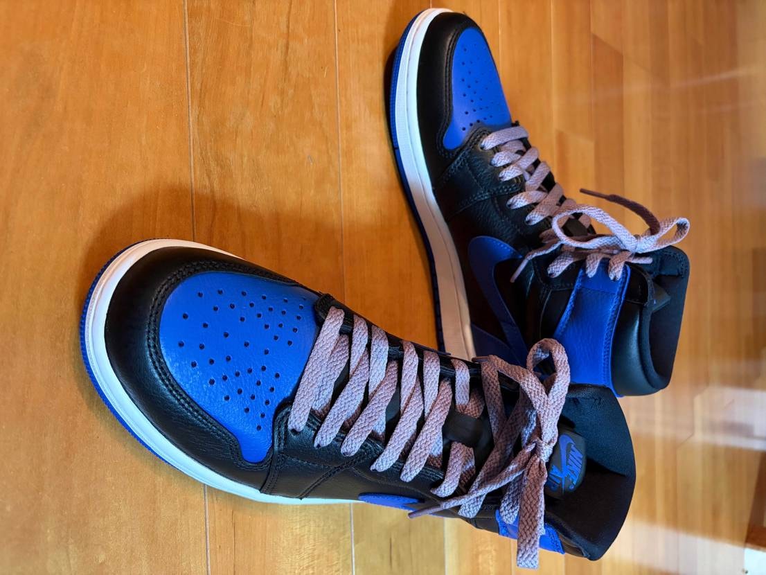 AIR JORDAN1
昔501とボロッボロのロイヤルオリ