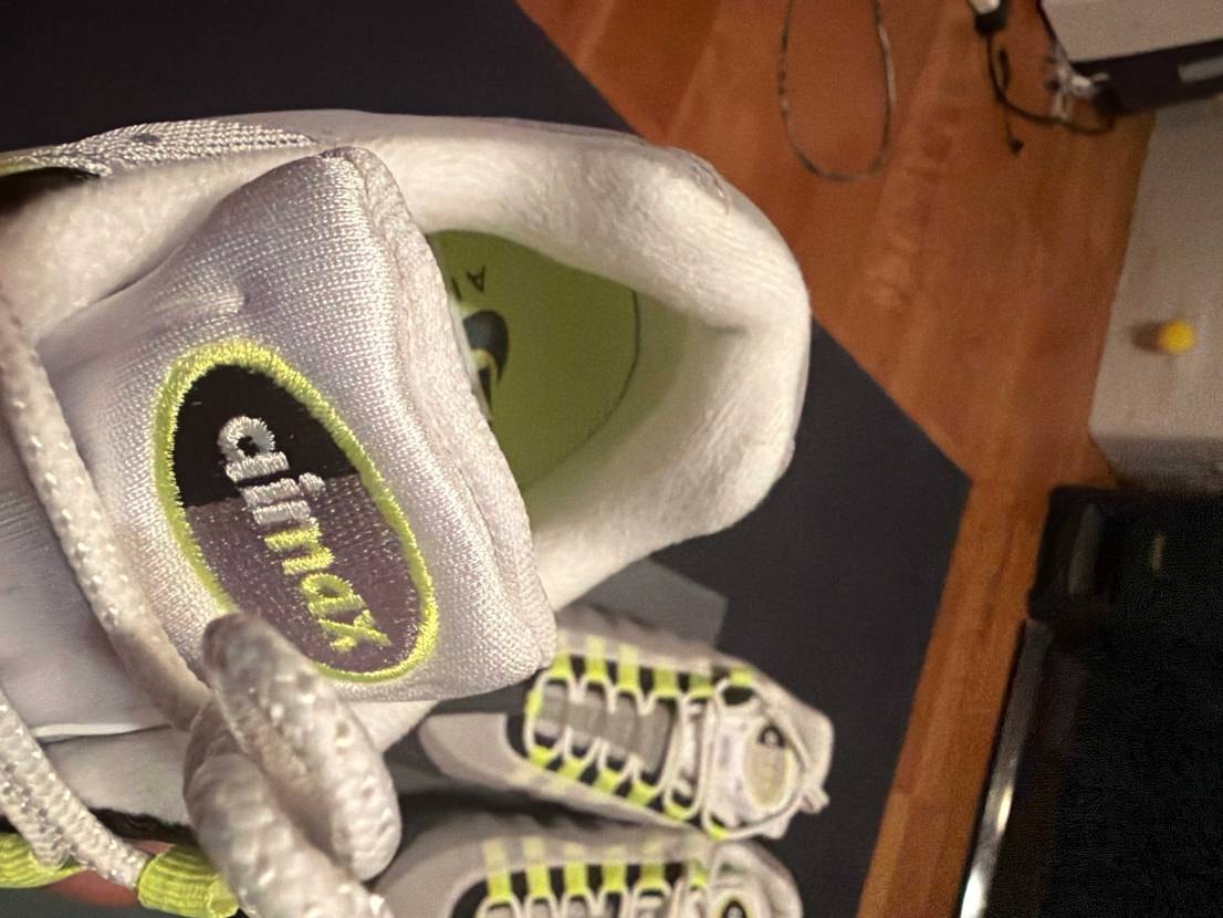 size?とフッパト二足当選品本日到着‼️
遅‼️
箱潰