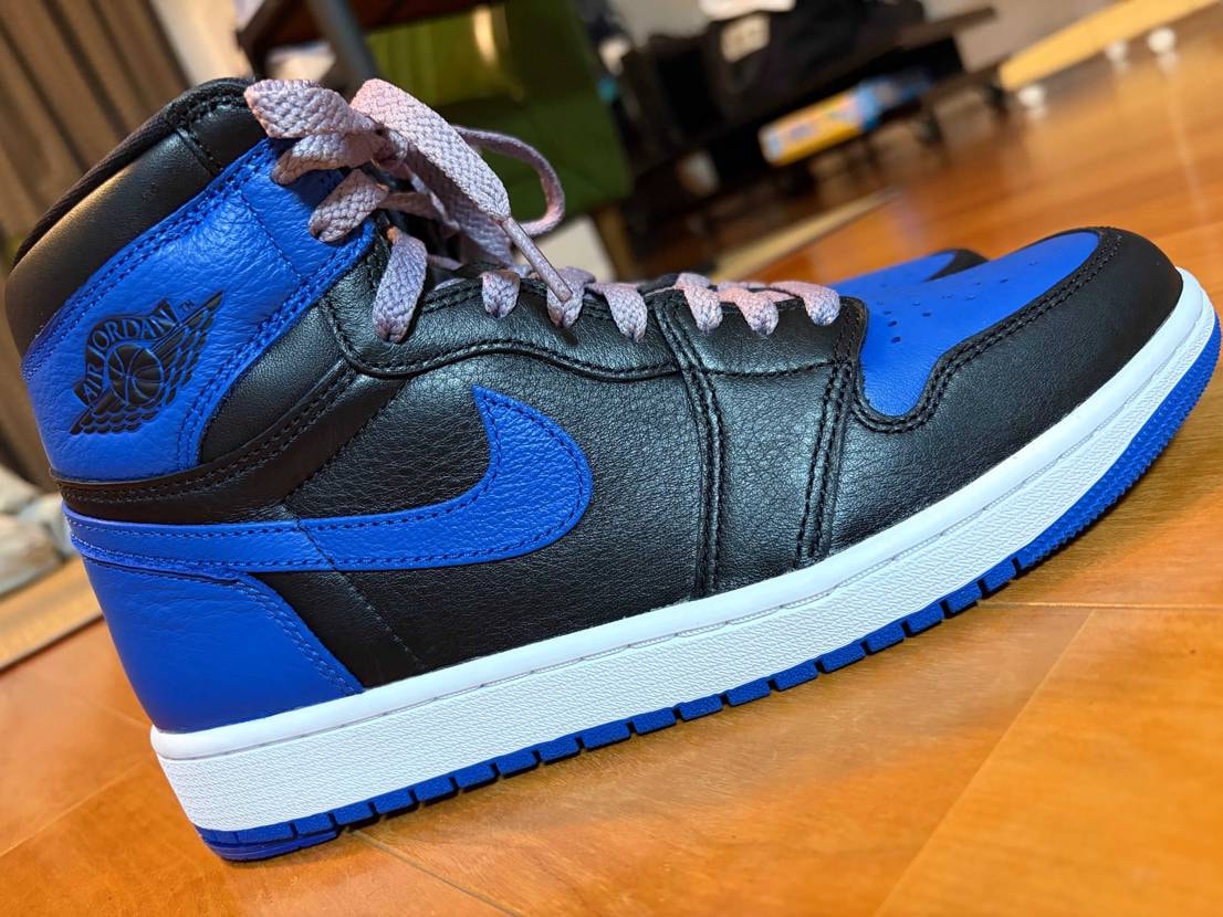 AIR JORDAN1
昔501とボロッボロのロイヤルオリ