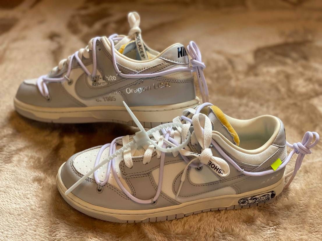 20日分49番届きました。
かっこよすぎ🔥👟🔥👟
紐どうすればいいの？？？