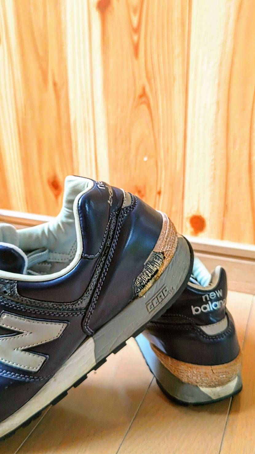 行きつけの店で20数年前に買った👟
初のnew balan