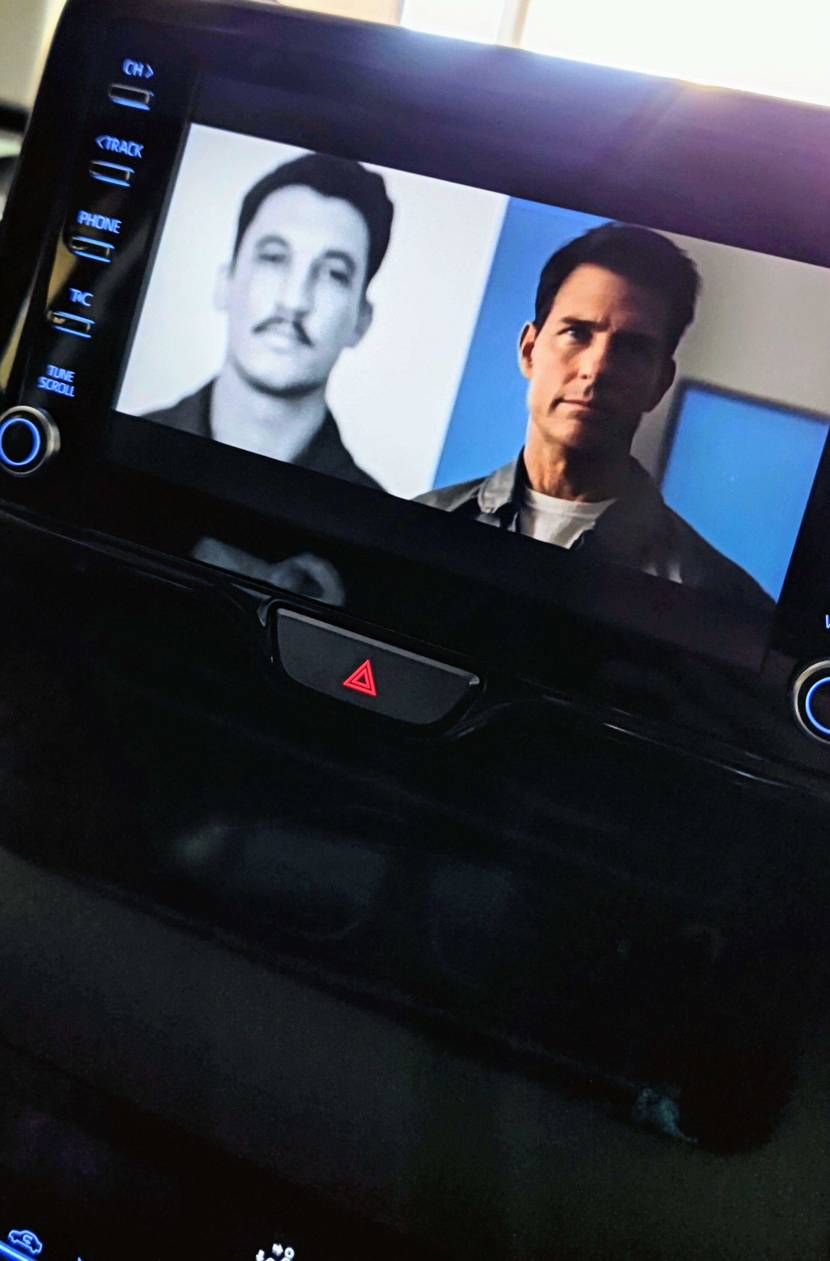 📀トップガンのDVD⏩️車に挿入😍

CONVERSE👟数年振りに履きました