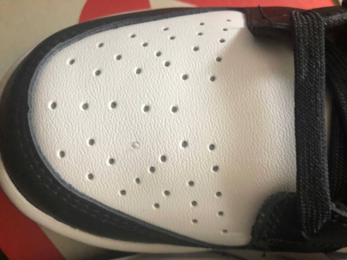 ナイキダンクローレトロ　ホワイトブラック
作り雑っていうか