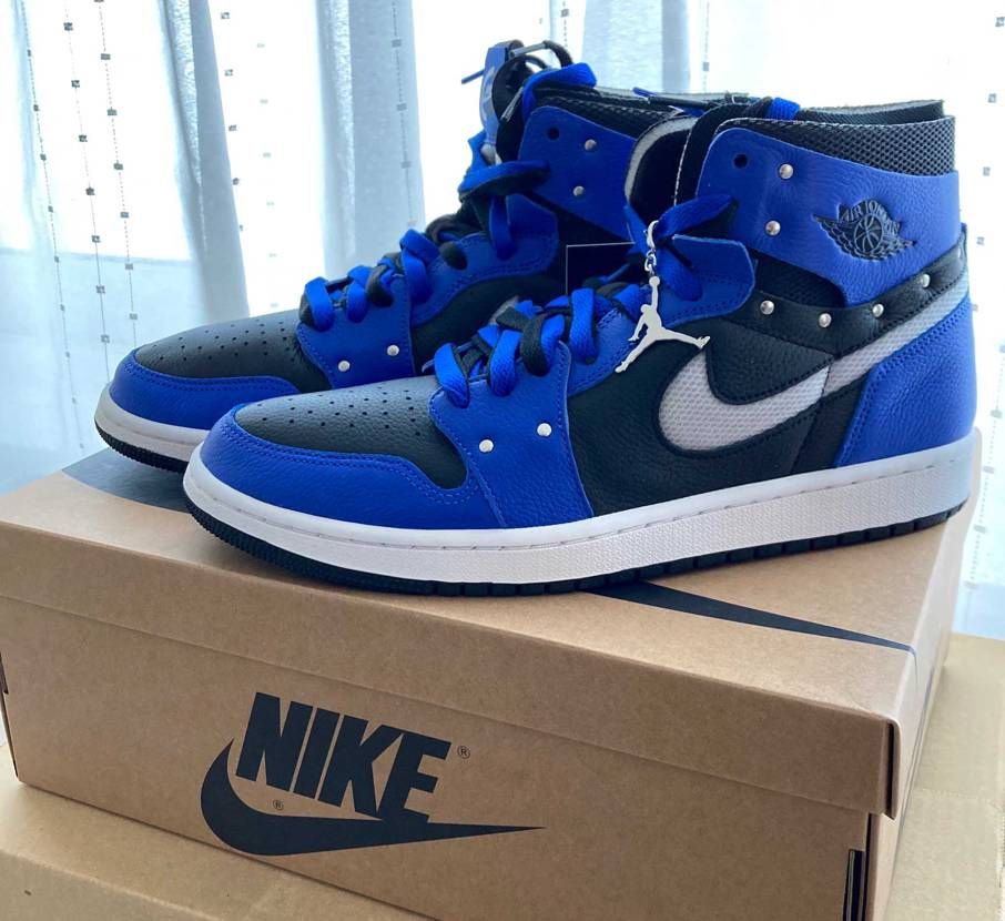 届きました!初ロイヤルカラー✌️
AJ1普段は28.0cmですが、29.0