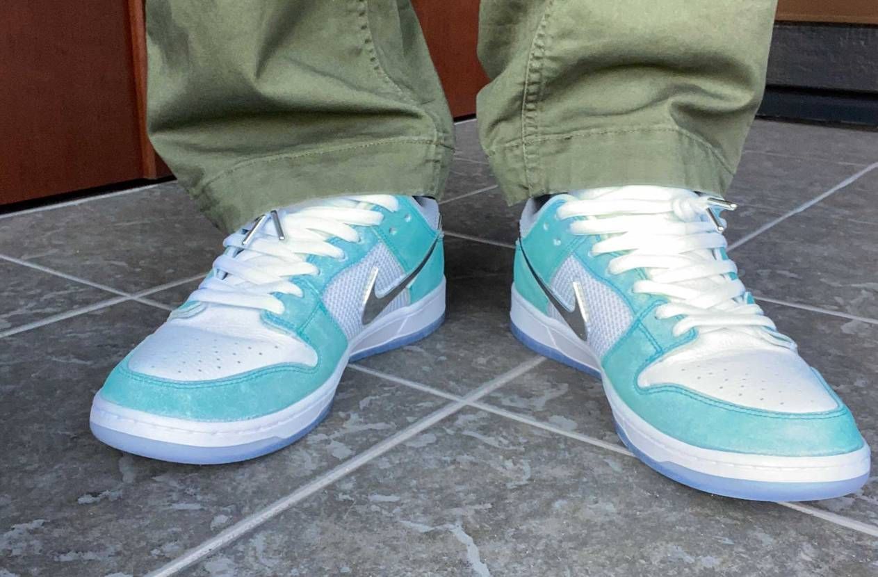 今年の初履きはAPRILから🐉
今年もみなさまのスニーカーライフが充実しますよ