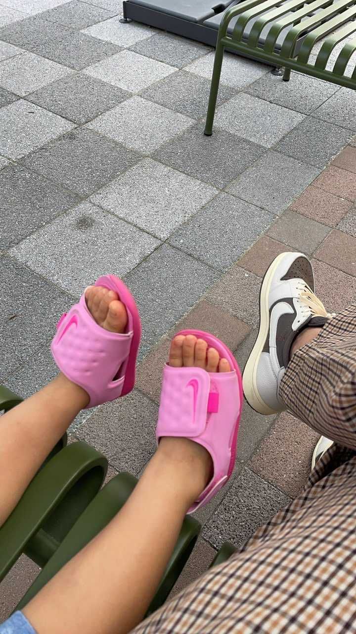 小さい足