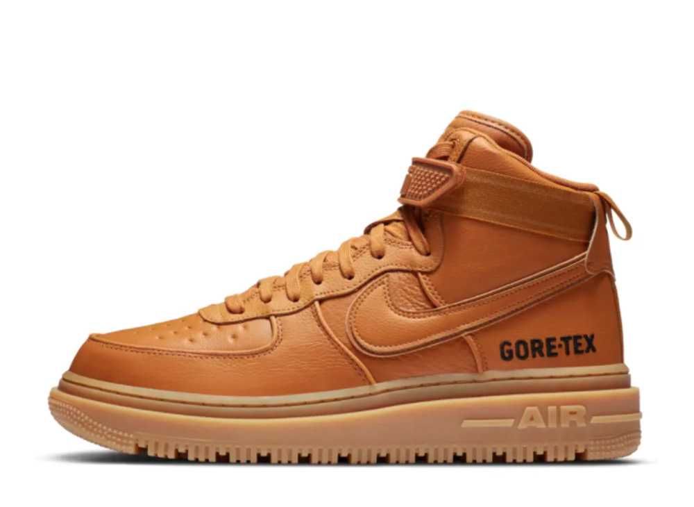 欲しいんやけどサイズ感は普通のAF1と一緒？
少しキツそうな見た目だけど...