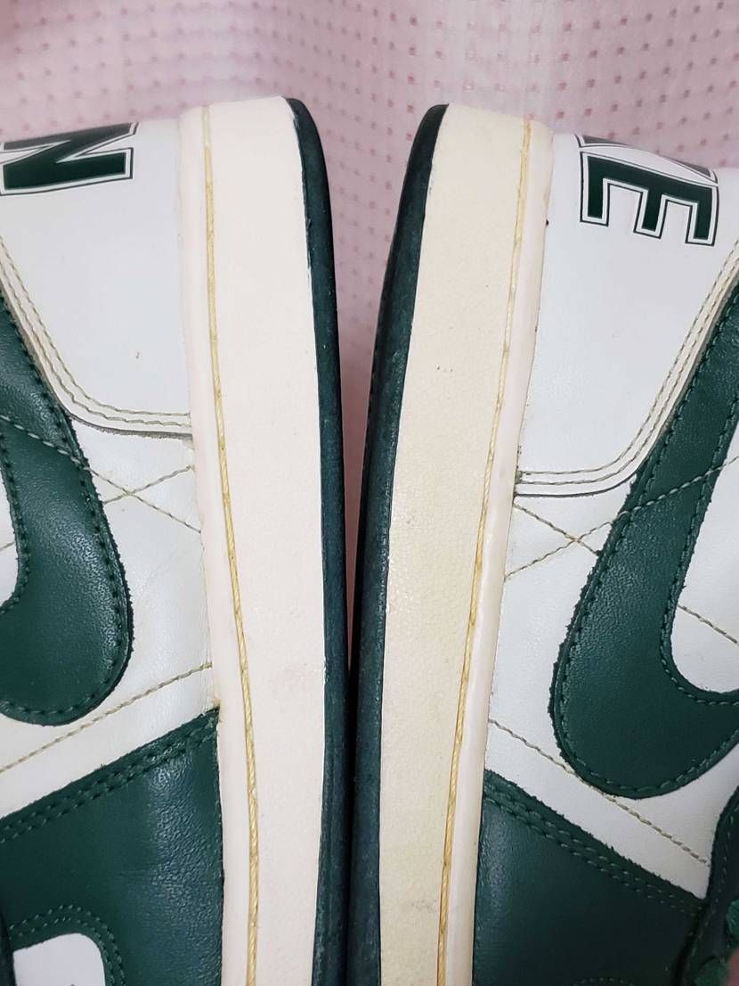 外出自粛…暇なのでスニーカーをいじいじ👟
写真では分かりに