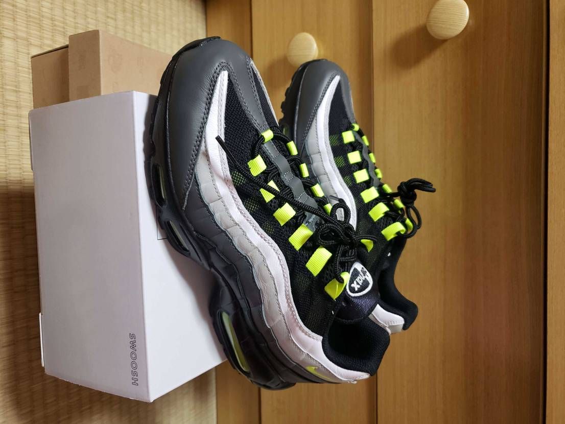 95アンロックド着ました😋
ミタさんと色々見比べてます😚
質感素敵です😊