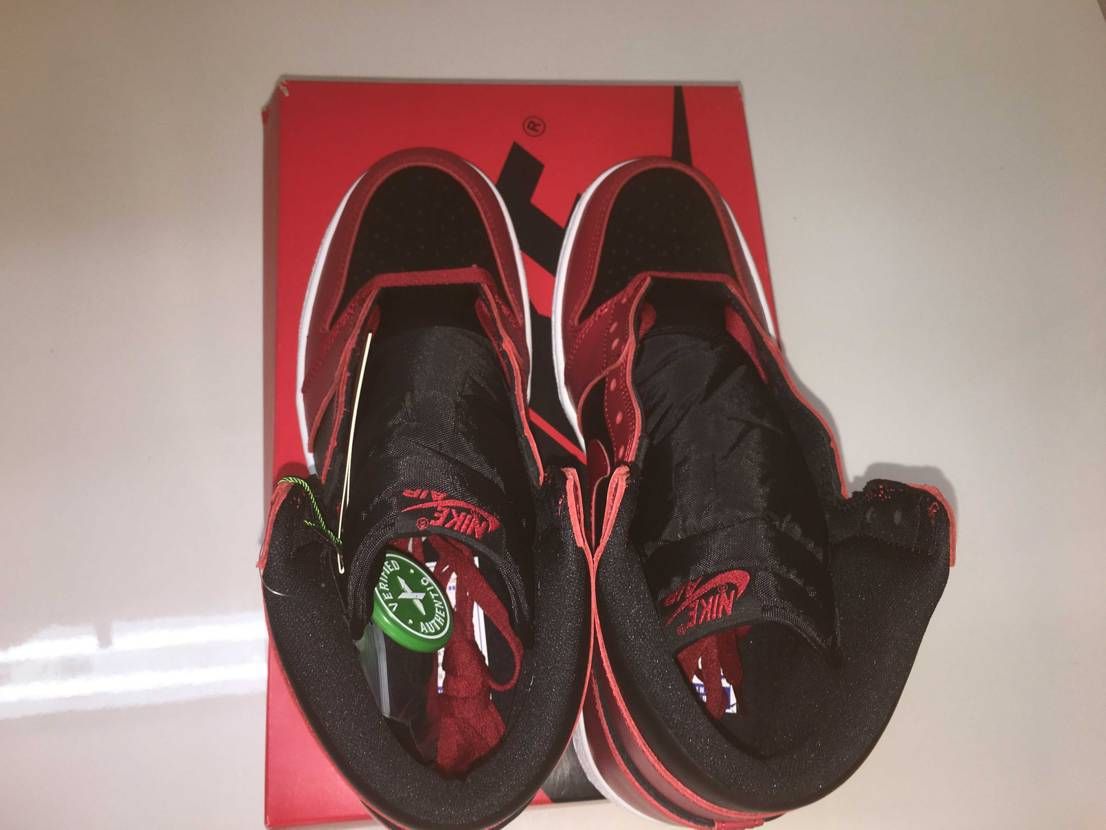 持ってる人に教えてもらいたいんですが
袋のサイズとNike